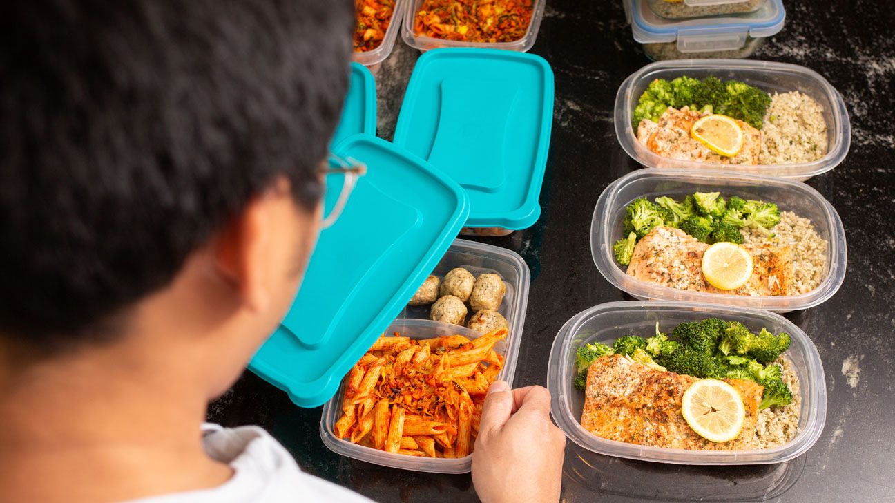 Plastic tupperware filled with food
