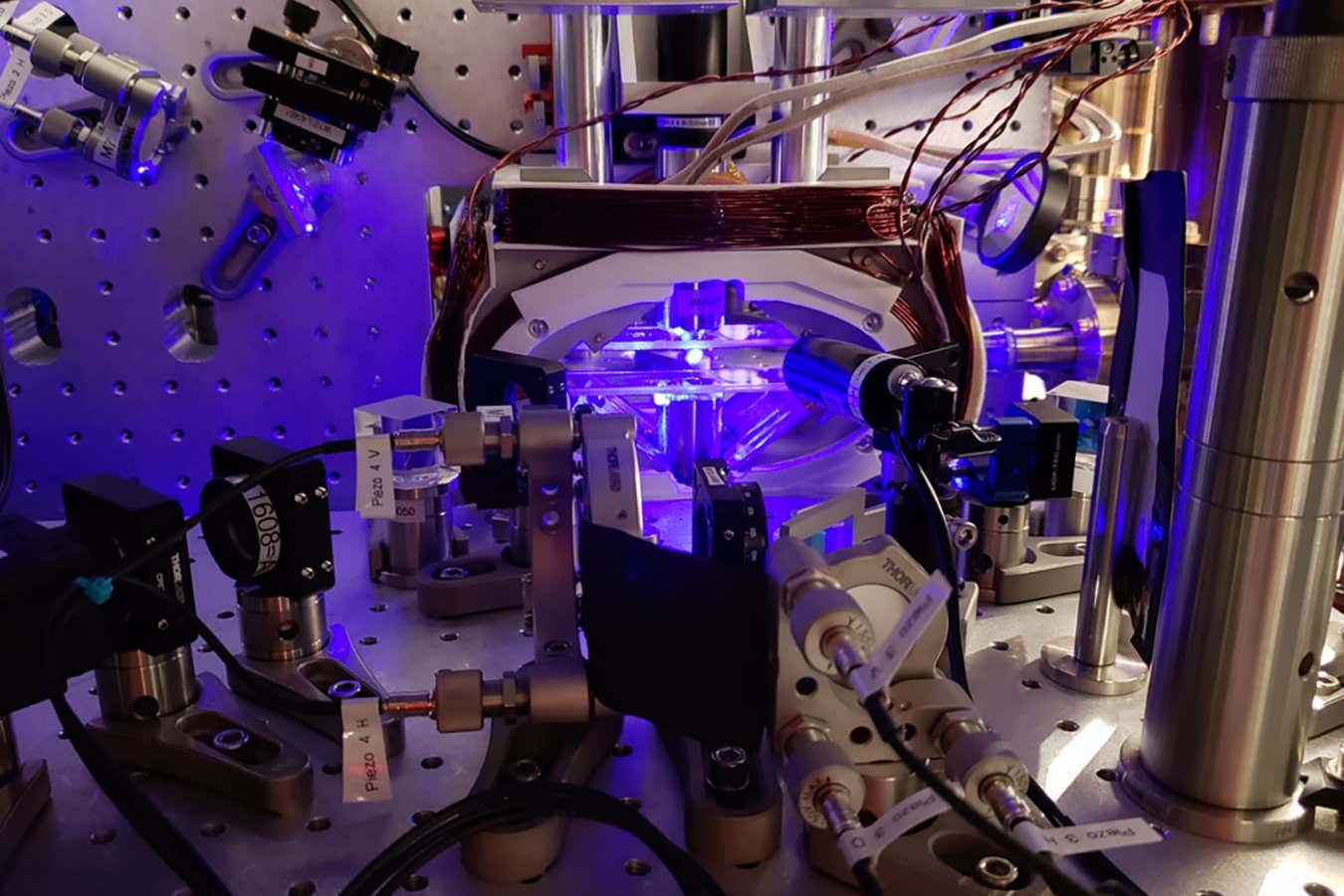Laser cooled neutral atoms experimental setup