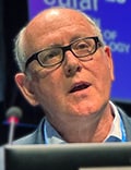 photo of Dr Kenneth Saag at EULAR 2025