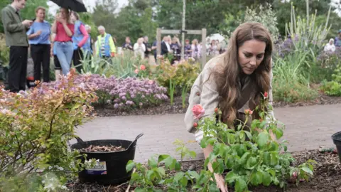 Reuters Princess of Wales planting 