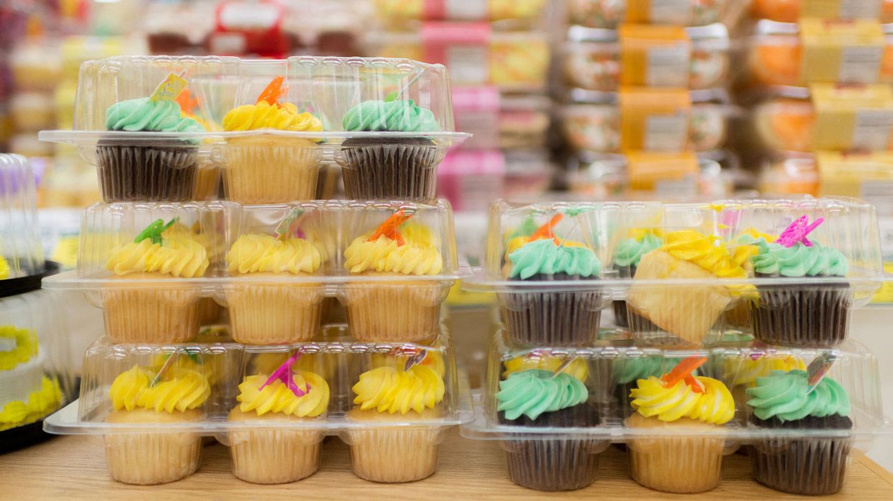 ultraprocessed packaged cupcakes on shelves