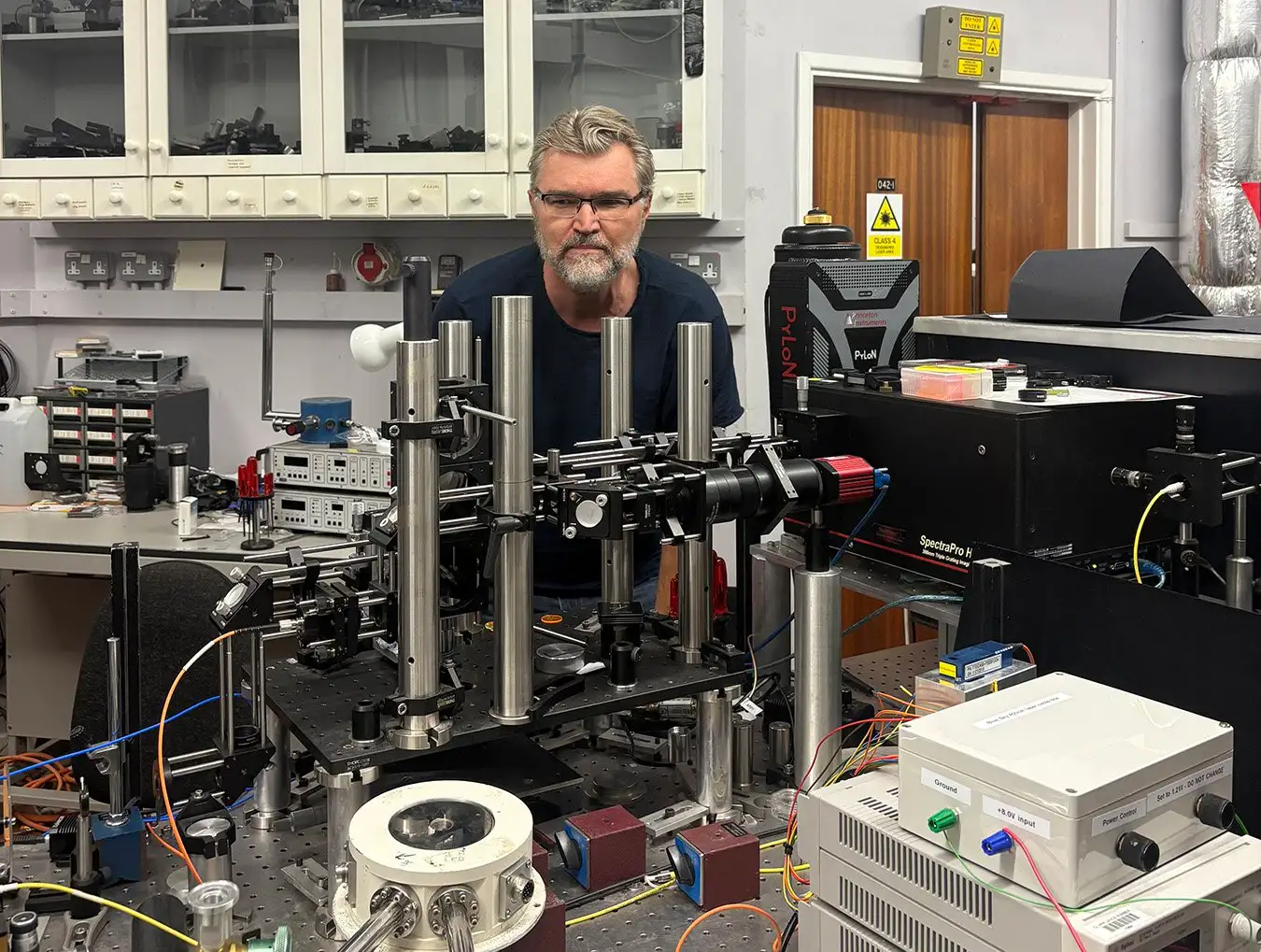 Vlatko Vedral at work experiment dedicated to entangling two bacteria