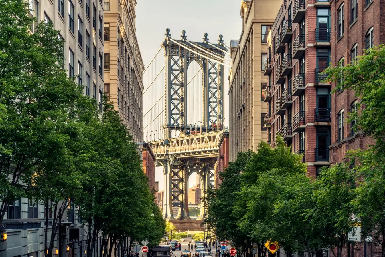View from street of Manhattan Bridge - New York