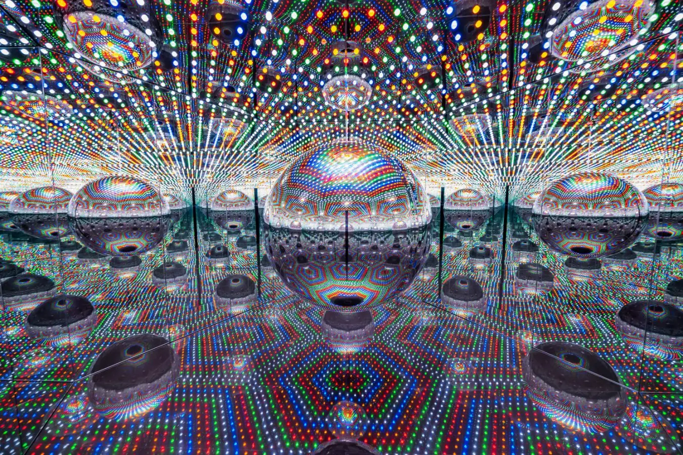 An Infinity Mirrored Room